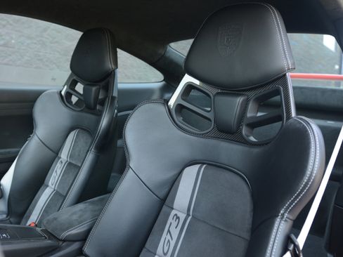 Certified 2018 Porsche 911 GT3 image 5