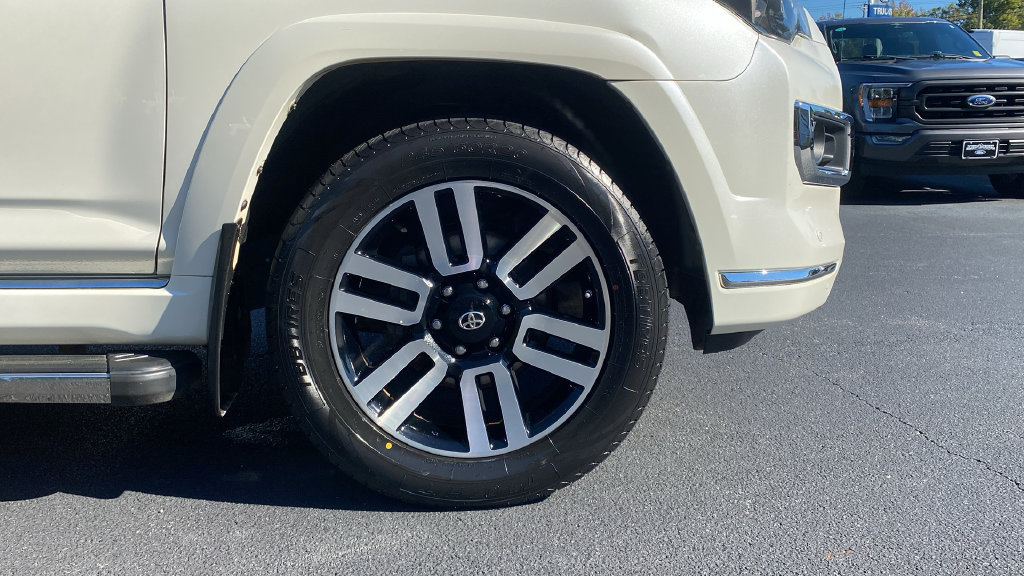 Used 2019 Toyota 4Runner Limited AWD/4WD image 10