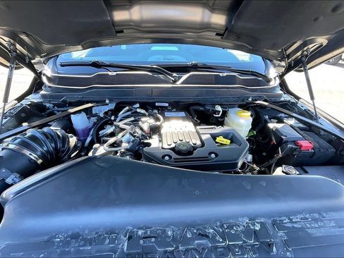 New 2026 RAM 2500 Laramie AWD/4WD image 11