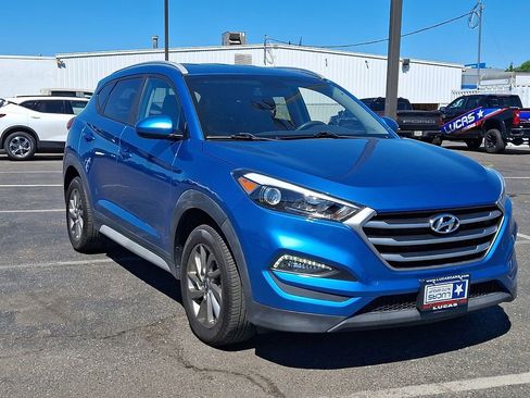Used 2017 Hyundai Tucson SE w/ SE Popular Package 02 AWD/4WD image 2