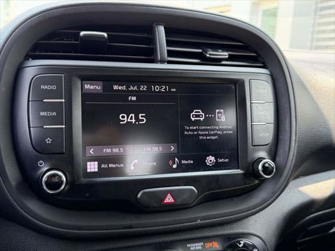 Used 2023 Kia Soul LX w/ LX Technology Package FWD image 29