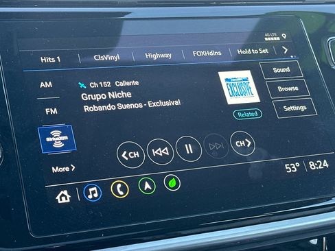 Used 2022 Chevrolet Bolt EUV Premier w/ Sun & Sound Package image 18