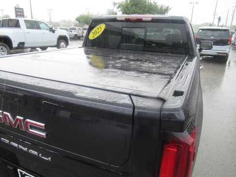 Used 2025 GMC Sierra 1500 Denali w/ Denali Reserve Package AWD/4WD image 34