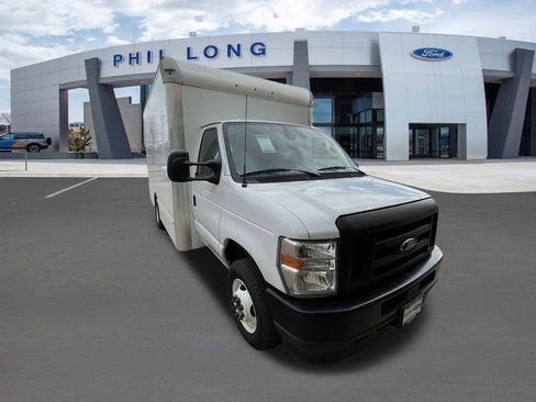 New 2024 Ford E-450 and Econoline 450 Super Duty w/ Driver's Safety Package RWD image 1