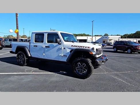 New 2026 Jeep Gladiator Mojave image 39