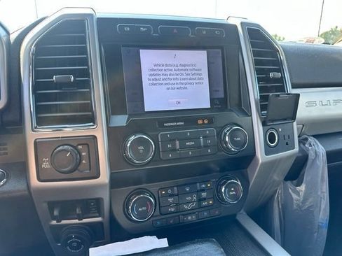 Used 2020 Ford F250 Lariat w/ Lariat Ultimate Package AWD/4WD image 9