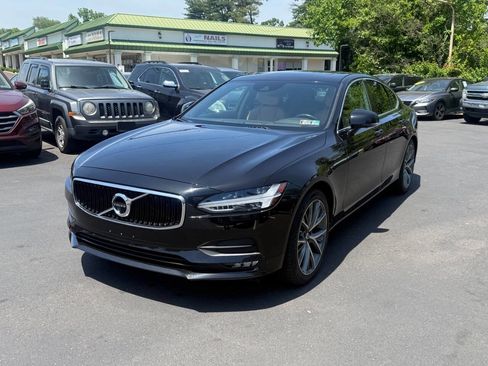 Used 2017 Volvo S90 T6 Momentum w/ Vision Package AWD/4WD image 5