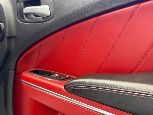 Used 2015 Dodge Charger R/T Scat Pack w/ Technology Group image 16