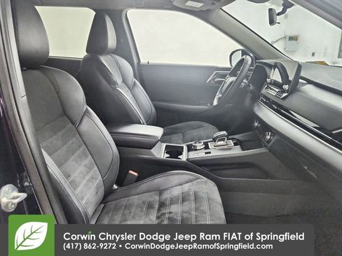 Used 2024 Mitsubishi Outlander SE image 32