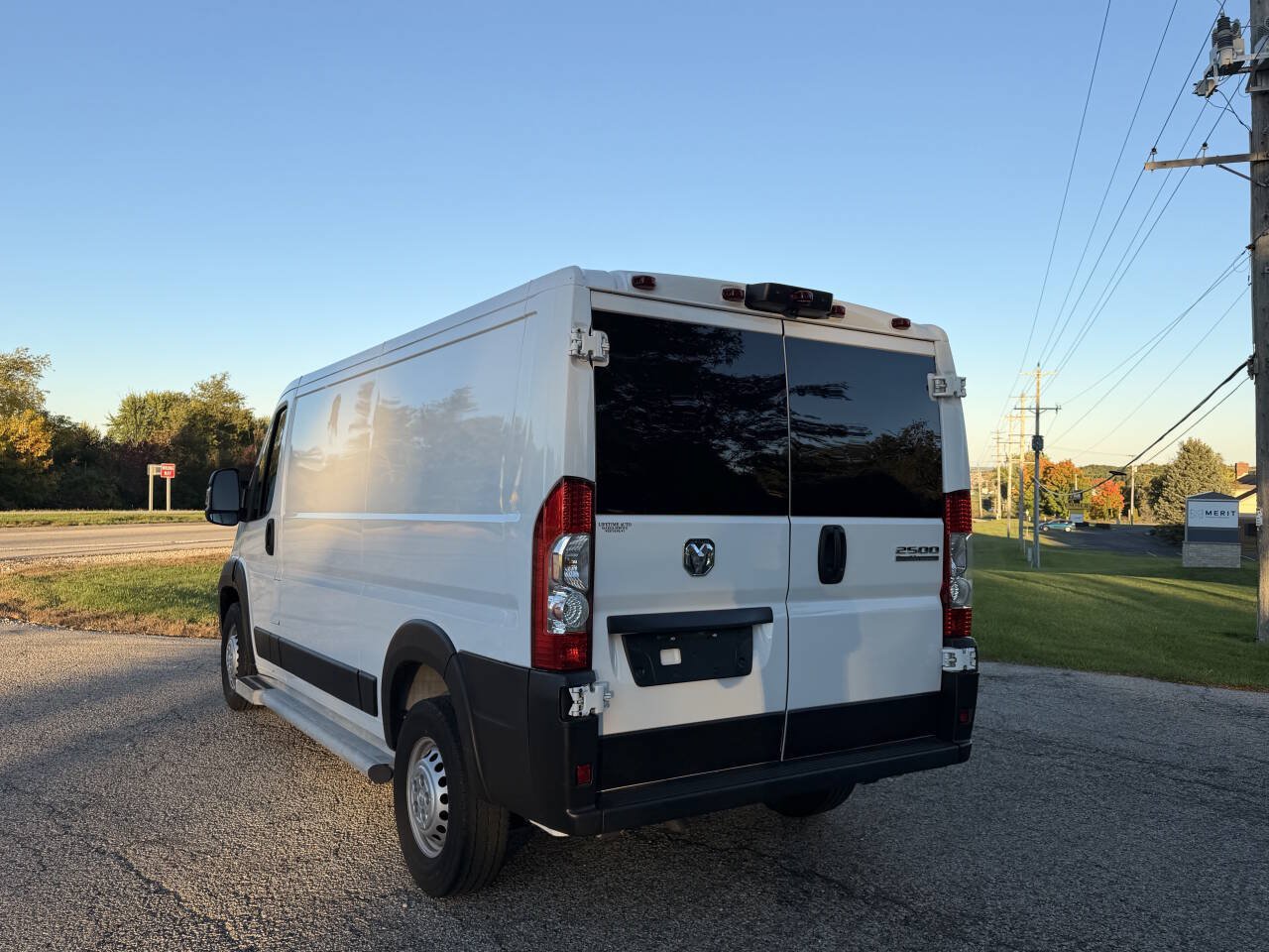Used 2025 RAM ProMaster 2500 w/ U-Haul Equipment Group FWD image 3