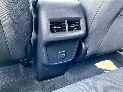 Used 2023 Chevrolet Equinox LS w/ LS Convenience Package FWD image 28