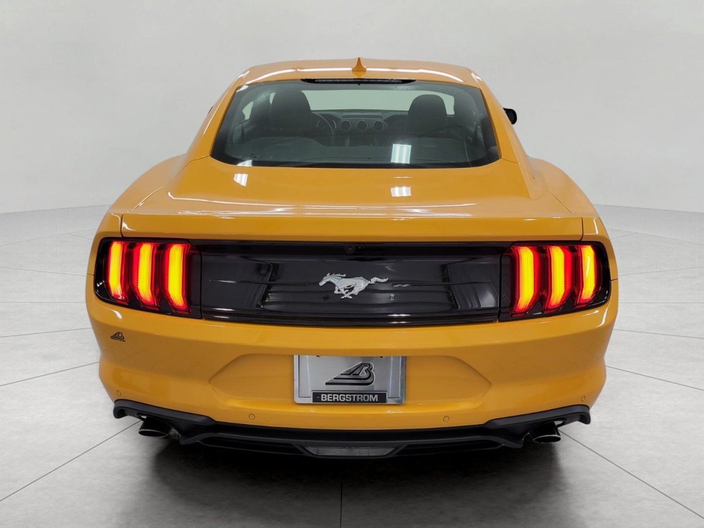 Certified 2022 Ford Mustang Coupe w/ Equipment Group 101A RWD image 48