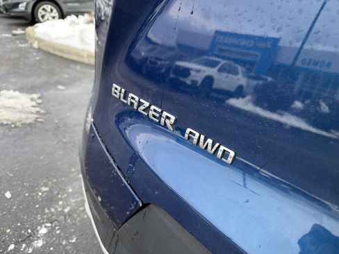 Used 2023 Chevrolet Blazer LT image 32