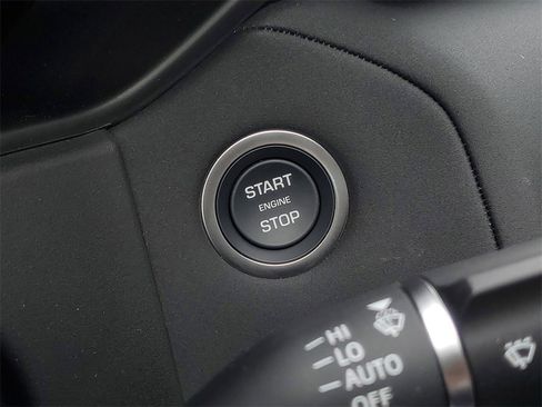 New 2026 Land Rover Range Rover Velar Dynamic SE image 21