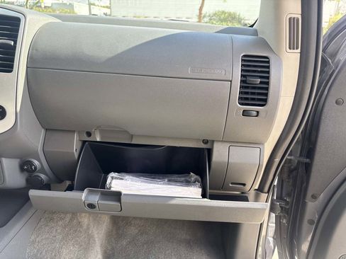 Used 2018 Nissan Frontier SV image 19