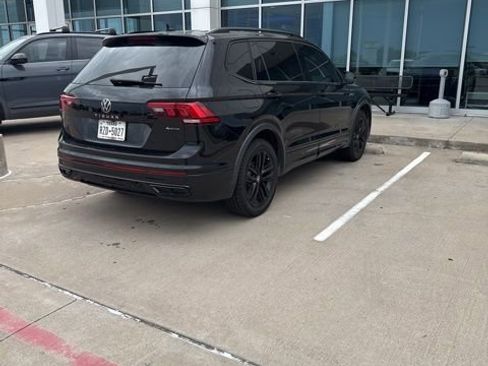 Used 2022 Volkswagen Tiguan SE R-Line image 6