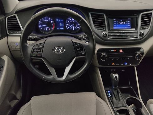 Used 2016 Hyundai Tucson Sport image 22