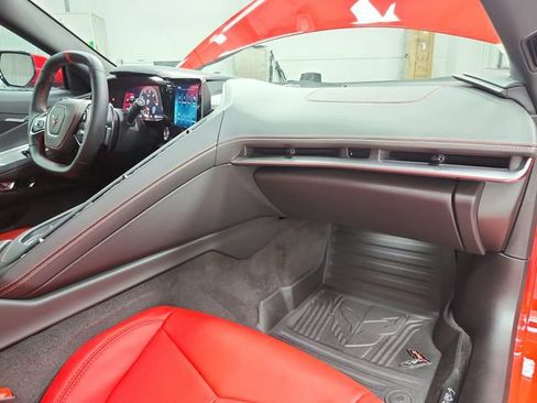 Used 2025 Chevrolet Corvette Stingray Coupe w/ Z51 Performance Package image 34