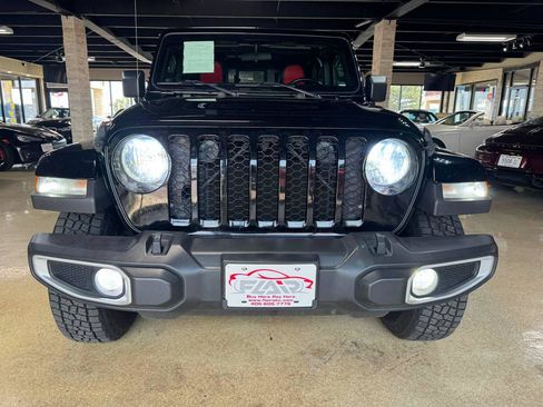 Used 2021 Jeep Gladiator Sport AWD/4WD image 2