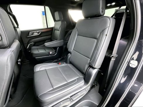 Used 2025 GMC Yukon Denali image 35