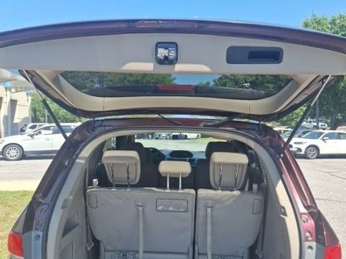 Used 2015 Honda Odyssey EX image 9