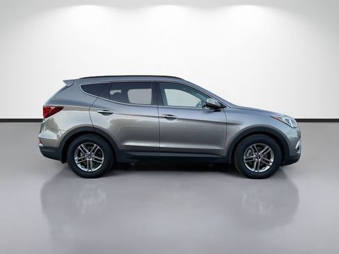 Used 2018 Hyundai Santa Fe Sport w/ 2.4L Tech Package 04 FWD image 2
