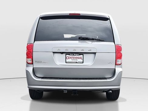 Used 2017 Dodge Grand Caravan GT FWD image 6