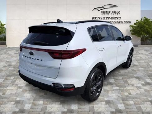 Used 2022 Kia Sportage Nightfall Edition FWD image 6