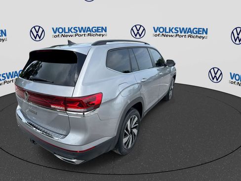 Used 2024 Volkswagen Atlas SE FWD image 14