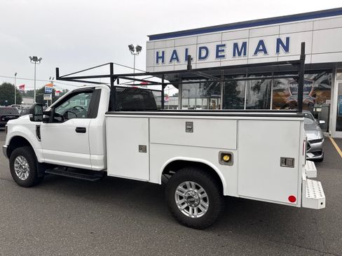 Used 2018 Ford F350 XLT w/ XLT Value Package AWD/4WD image 6