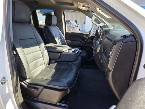 Used 2022 Chevrolet Silverado 1500 Custom image 18