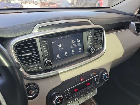 Used 2020 Kia Sorento EX image 20