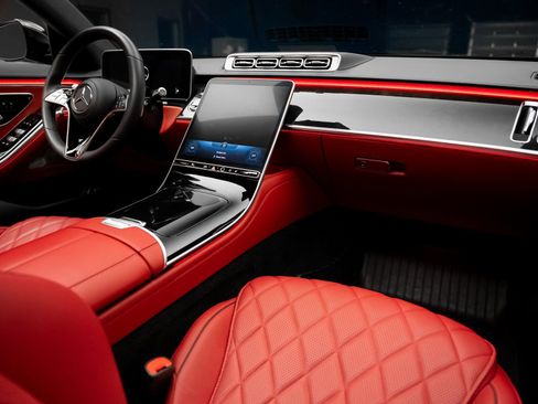 Used 2023 Mercedes-Benz S 500 4MATIC w/ AMG Line image 56