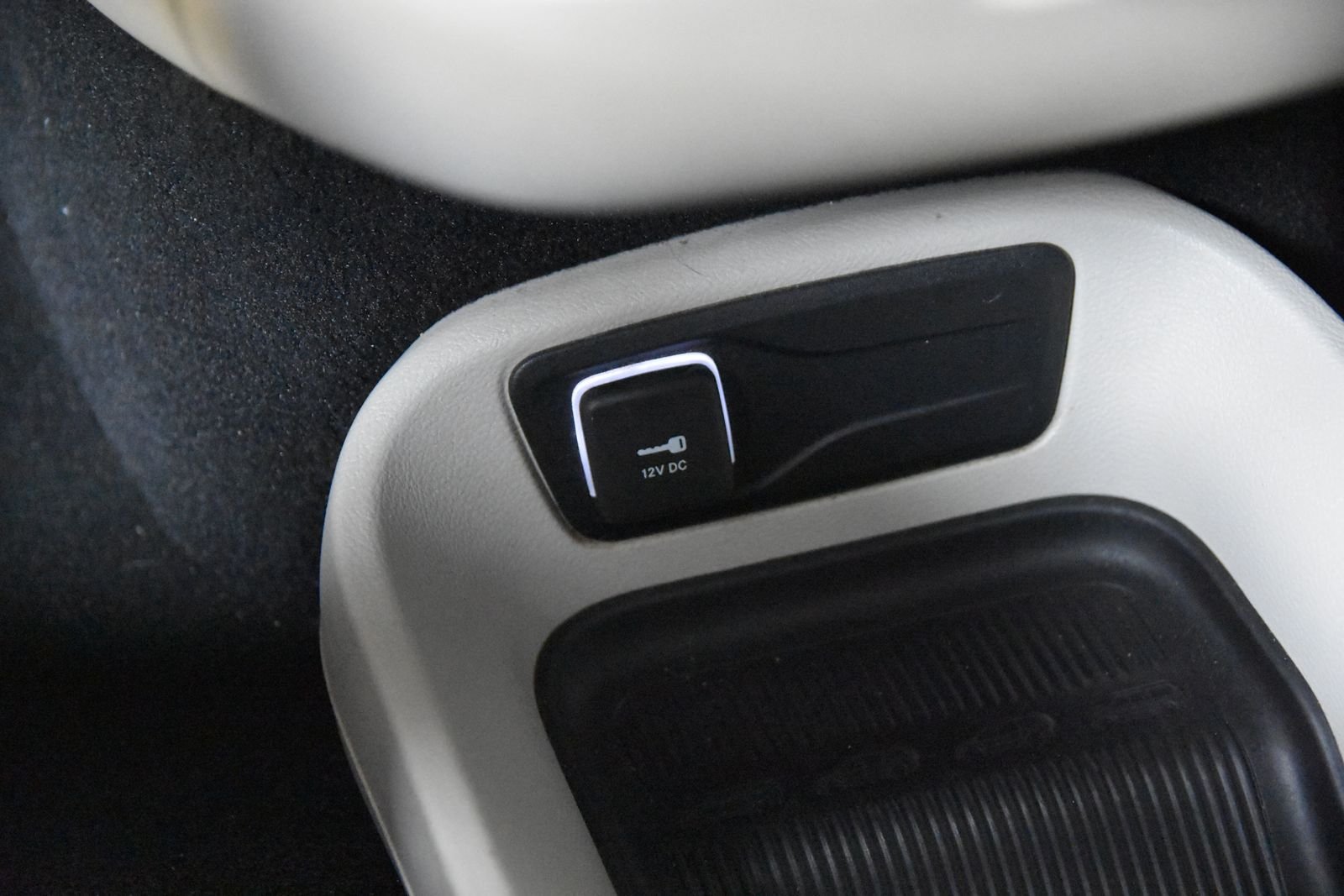 Used 2023 Chrysler Pacifica Touring-L FWD image 26