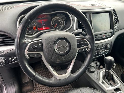 Used 2014 Jeep Cherokee Trailhawk w/ Technology Group image 12