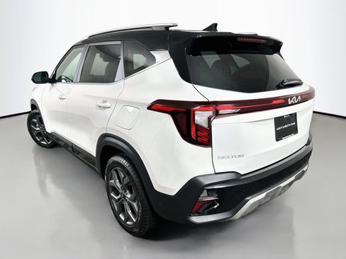 Certified 2024 Kia Seltos S FWD image 5