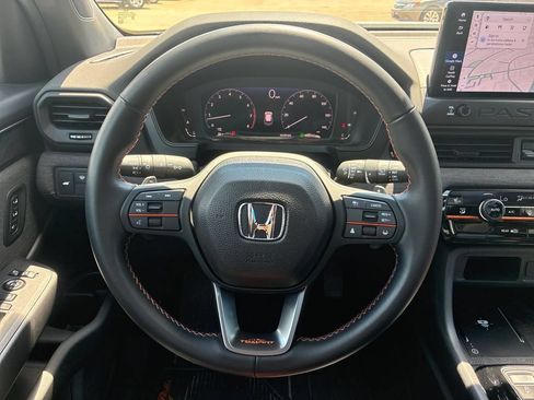 Used 2026 Honda Passport TrailSport image 16
