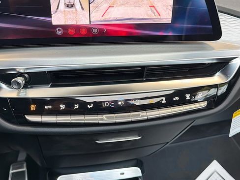 New 2026 Cadillac Lyriq V w/ LPO, Onyx Lite Package AWD/4WD image 35
