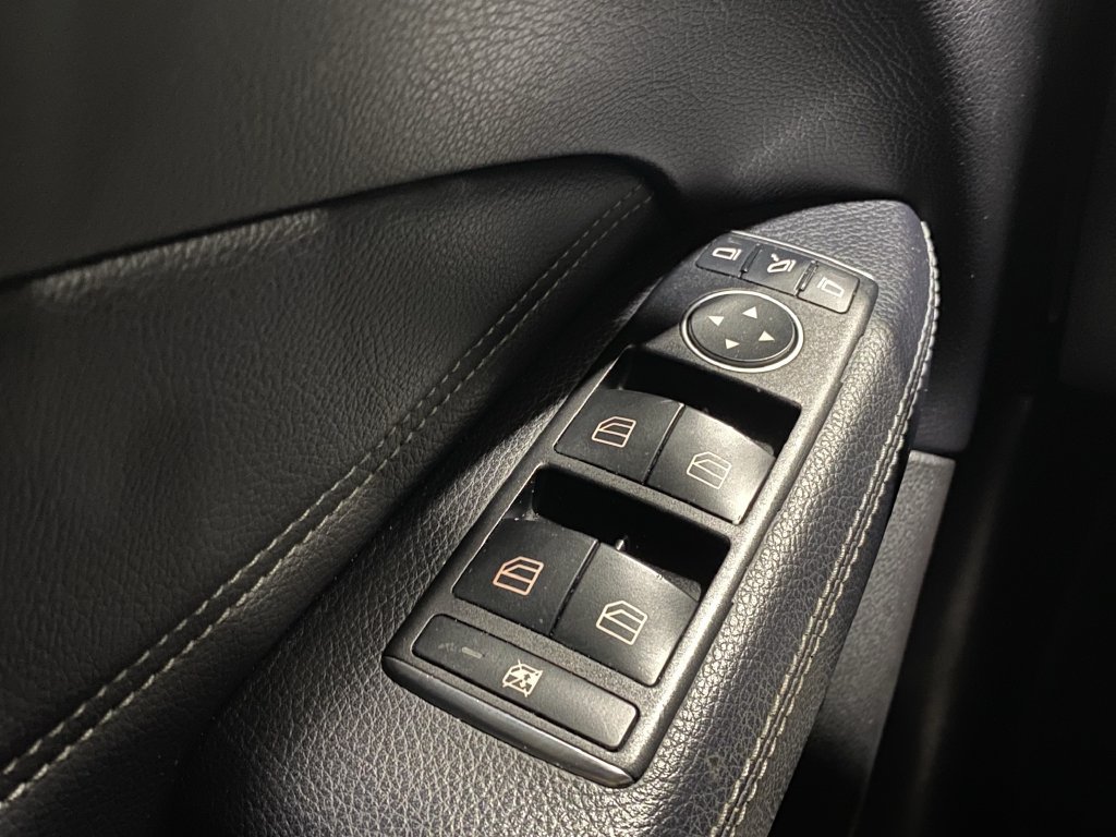 Used 2019 Mercedes-Benz GLE 400 4MATIC image 5