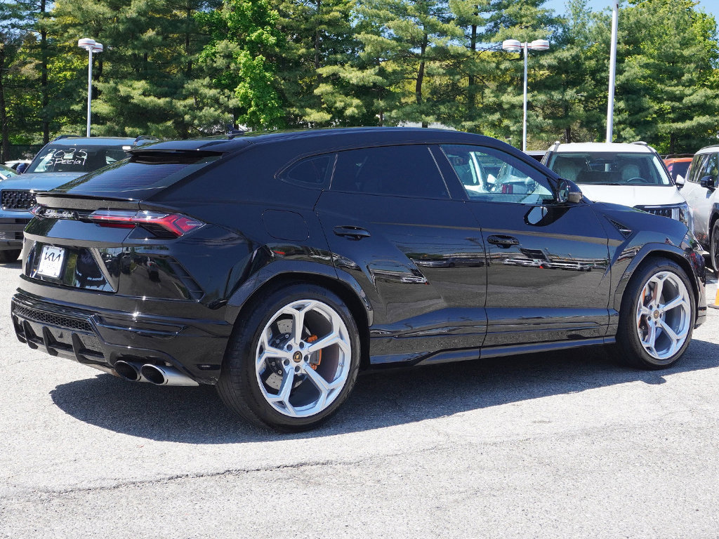 Used 2022 Lamborghini Urus AWD/4WD image 14