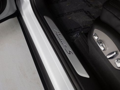 New 2026 Porsche Macan S image 15