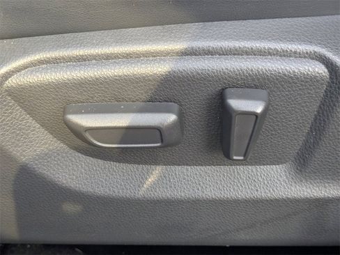 Used 2024 Mitsubishi Eclipse Cross SE image 26