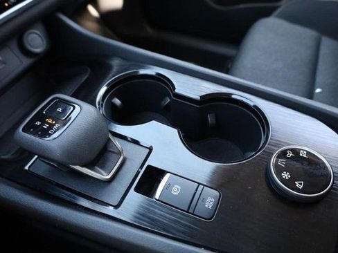 Certified 2025 Nissan Rogue SV AWD/4WD image 15