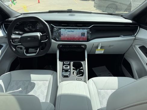 New 2026 Jeep Cherokee Overland image 19