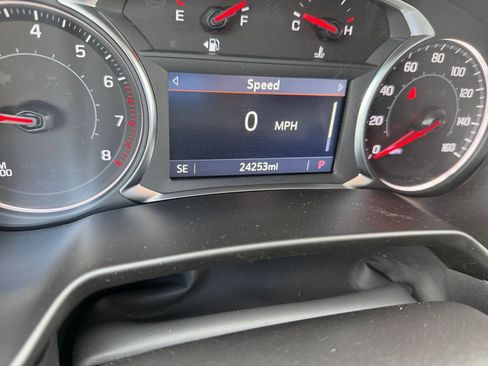 Used 2025 Chevrolet Blazer LT image 40