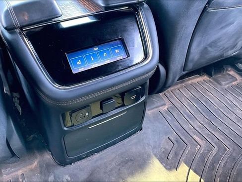 Used 2022 Lincoln Navigator Black Label image 34