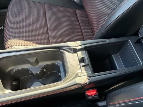 Certified 2025 Nissan Kicks SR AWD/4WD image 35