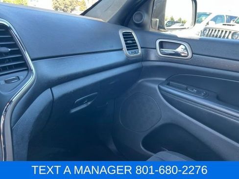 Used 2015 Jeep Grand Cherokee Laredo w/ Quick Order Package 23E AWD/4WD image 28
