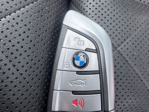 Used 2023 BMW X5 xDrive40i w/ Premium Package AWD/4WD image 48