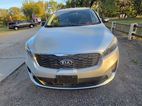 Used 2019 Kia Sorento S FWD image 5